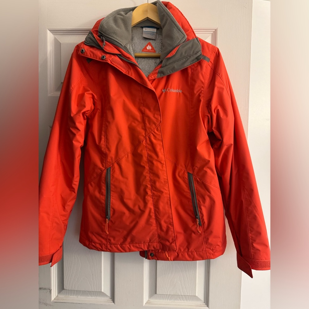 Women’s Columbia jacket Size Small